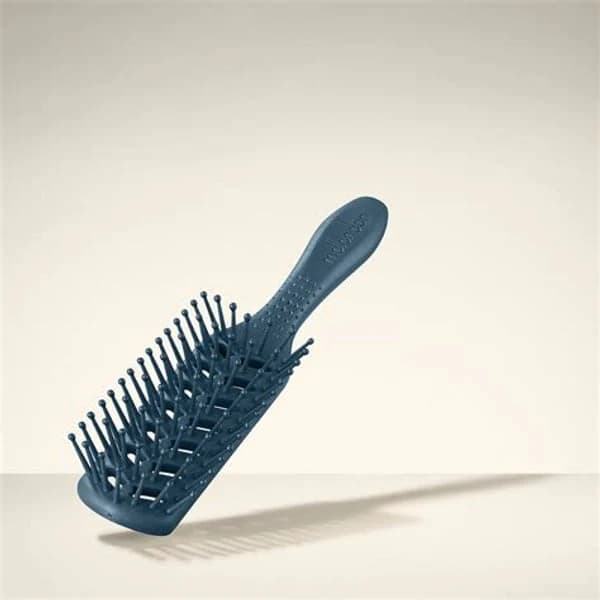 KAI 3D KAI 3D DETANGLING VENT BRUSH product image